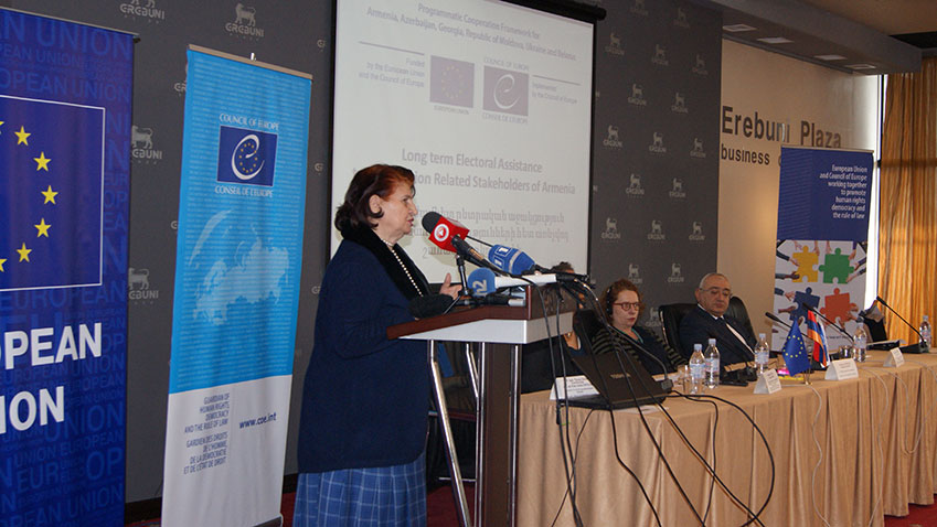 Jemma Hasratyan : «  Nous avons non seulement besoin que les femmes soient prêtes à se présenter comme candidates; nous avons également besoin d’une société prête à voter pour les femmes »
