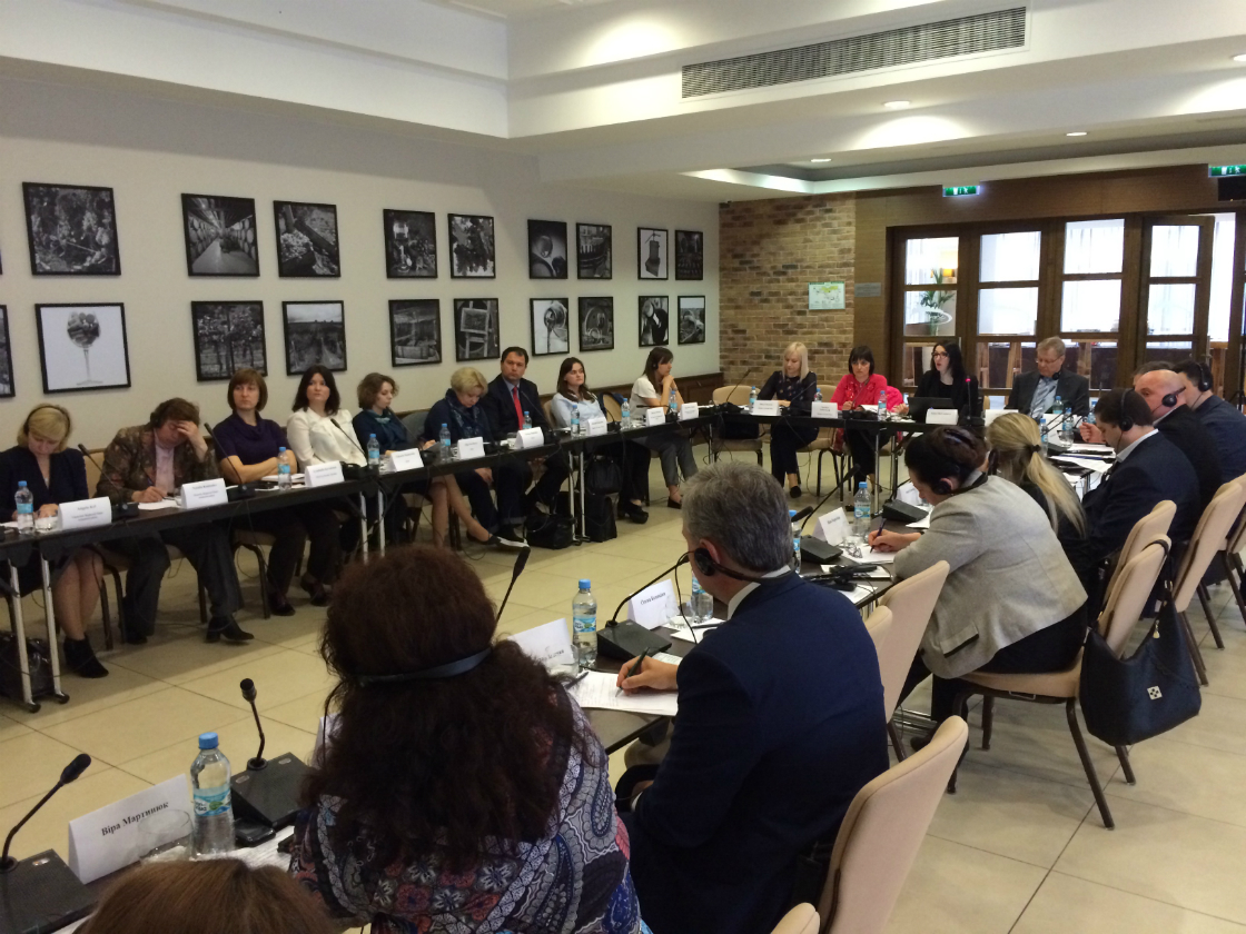 Table ronde pour soutenir les efforts contre la traite des êtres humains en Ukraine