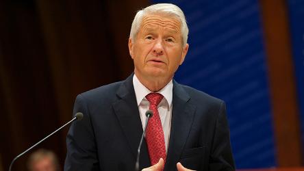 Nouvelle loi russe sur la Cour constitutionnelle : « il doit être possible de trouver une solution », affirme Thorbjørn Jagland