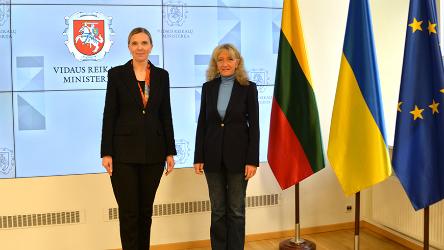 Mise en œuvre des recommandations du Conseil de l'Europe en Lituanie :  Le ministre de l'Intérieur et la directrice de la dignité humaine, de l'égalité et de la gouvernance se rencontrent à Vilnius