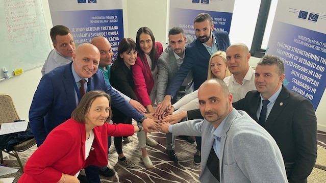 Police officers’ human rights training skills certified in Bosnia and Herzegovina