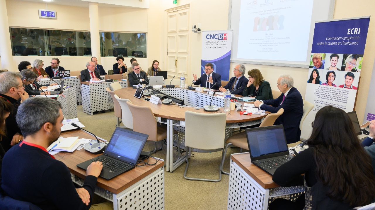 Round table in Paris: implementation by France of its recommendations