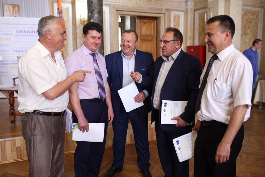 Moving on with round table discussions on local view on reforms – Chernivtsi City