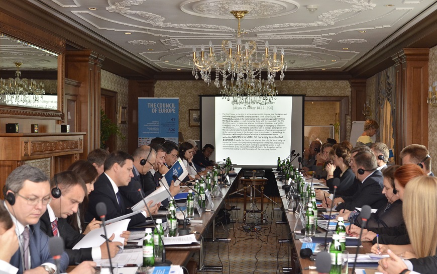 A round table “On functioning of justice in the East and South of Ukraine: restoring the lost materials of judicial proceedings”  took place on 27 September 2016