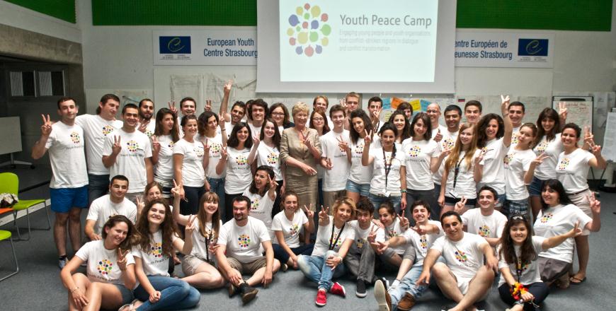 Réalisations d'un camp des jeunes pour la paix