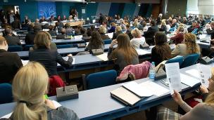 Arabischer Fr&uuml;hling: F&ouml;rderung der Geschlechtergleichstellung muss noch weiter gehen