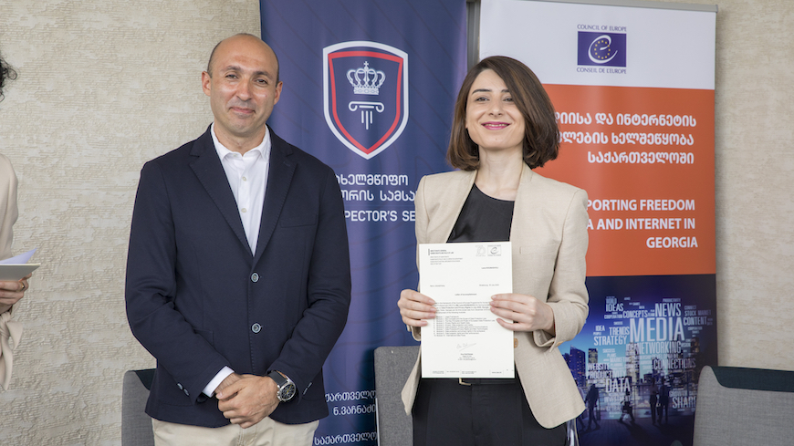 Handover ceremony of the HELP online course certificates on Data Protection and Privacy Rights