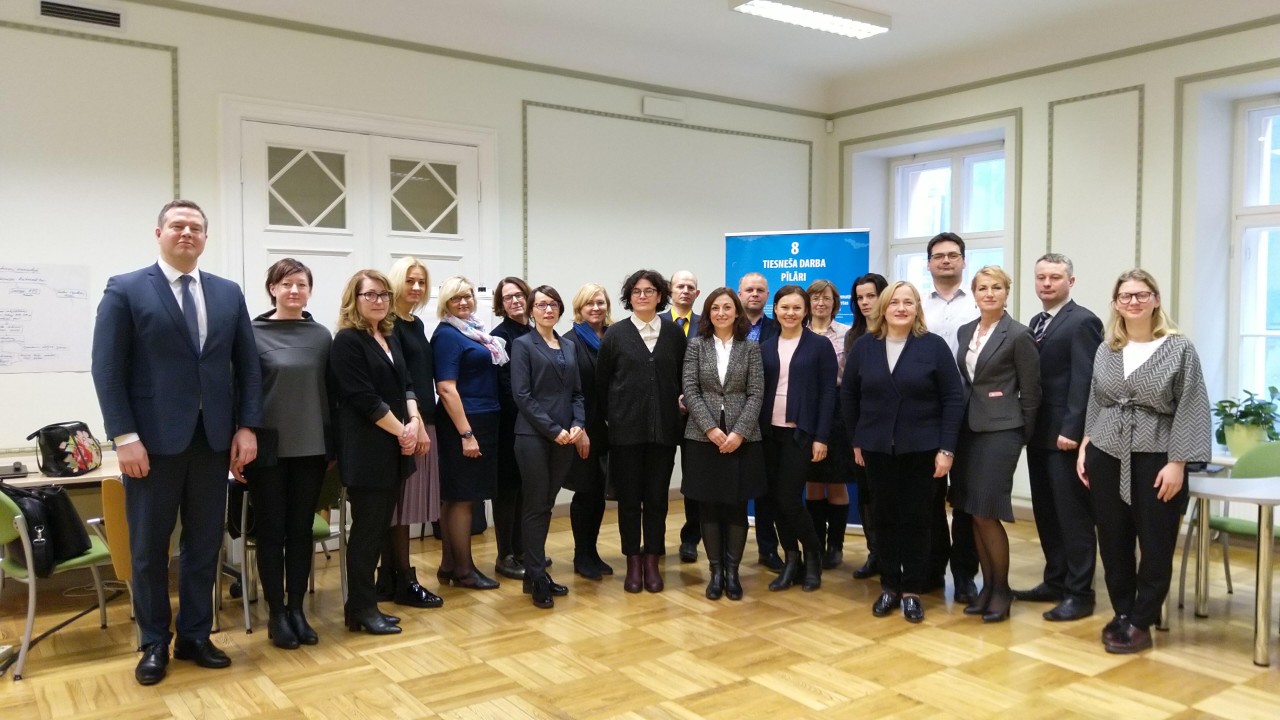 Le cours HELP du Conseil de l'Europe sur les principes essentiels de protection des droits de l'homme dans le domaine biomédical est lancé en Lettonie