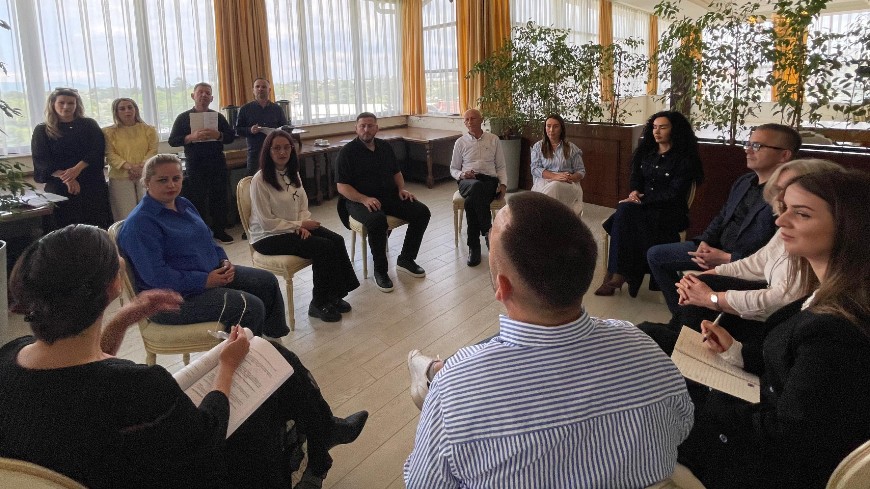 From accountability to change: facilitators trained to work with perpetrators of violence against women