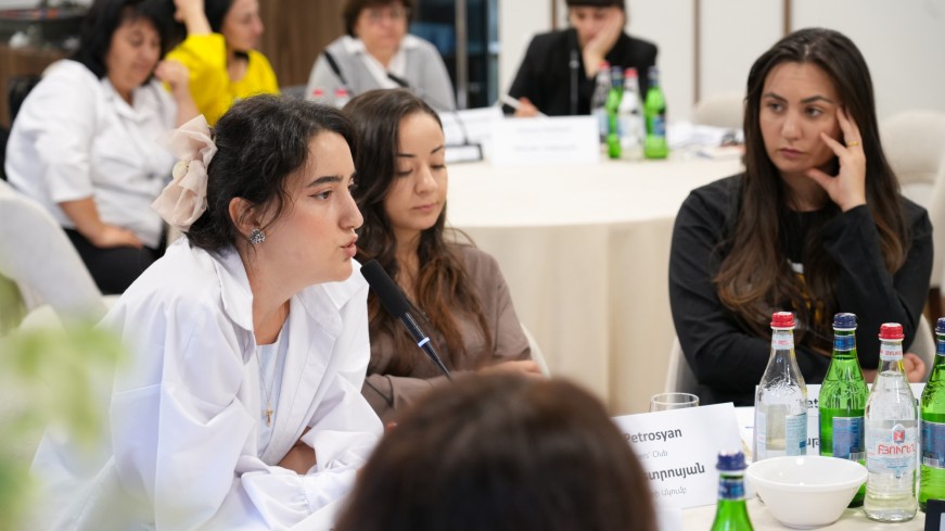 Le rôle de la société civile dans le soutien aux femmes et aux filles réfugiées en Arménie