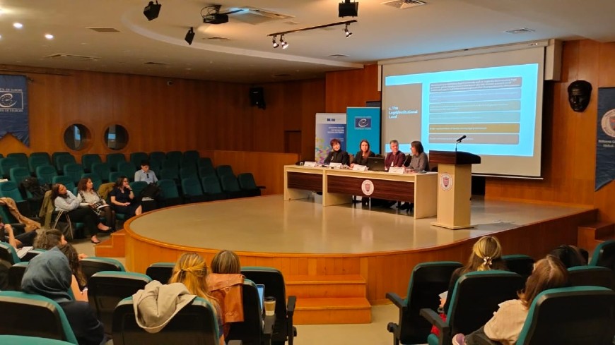 Pratiques juridiques tenant compte de la dimension de genre en Türkiye - Qu'est-ce que cela signifie pour les professionnel·les du droit?