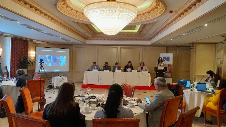 Hybrid roundtable held in Pristina on violence against women in the digital dimension: recognising and combating the phenomenon