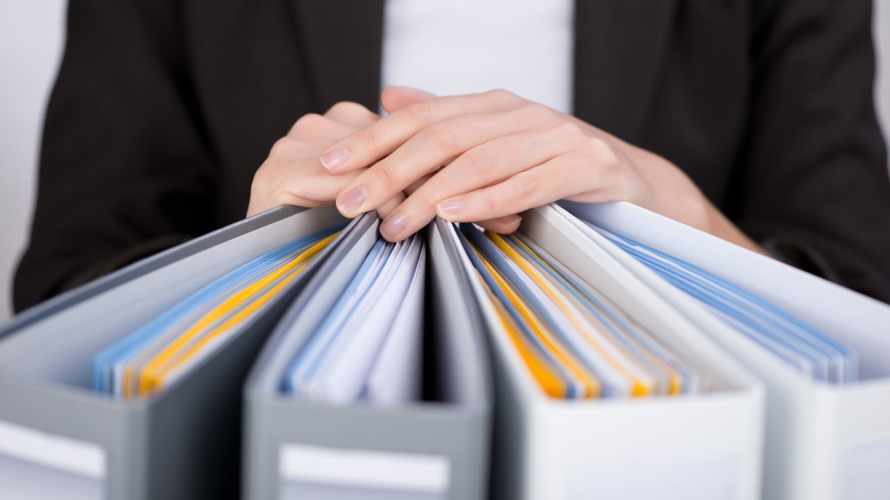 Présentation de rapports ad hoc sur la crise du coût de la vie