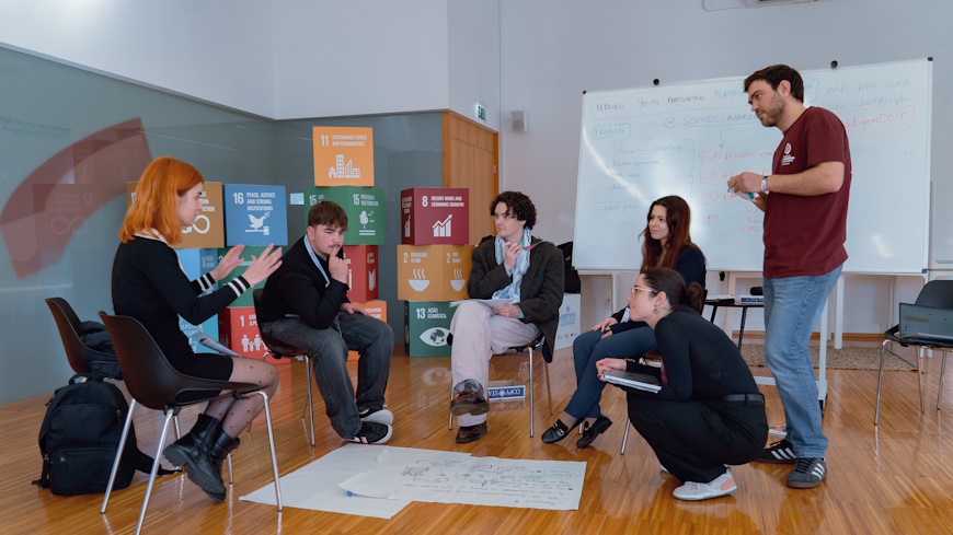 Adopted! The European Charter on the Participation of Young People in Local and Regional Life