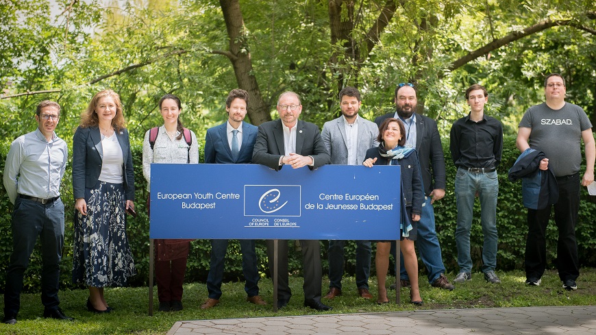 PACE President meets young activists at the EYCB to discuss the environmental crisis and human rights