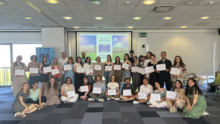 Values-based youth work in war contexts