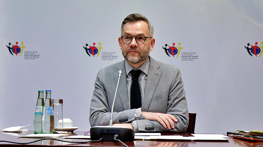 Allocution de Michael Roth, ministre adjoint allemand chargé des affaires européennes, devant le Congrès