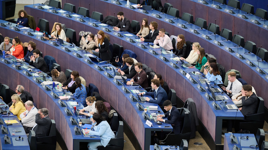 Congress youth delegates speak up for young Europeans