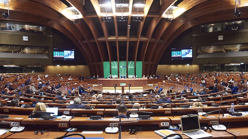 42nd Session of the Congress: situation in Ukraine; local democracy in Germany, Luxembourg, Turkey and the United Kingdom; fake news, threats and violence against mayors in the current crises in Europe