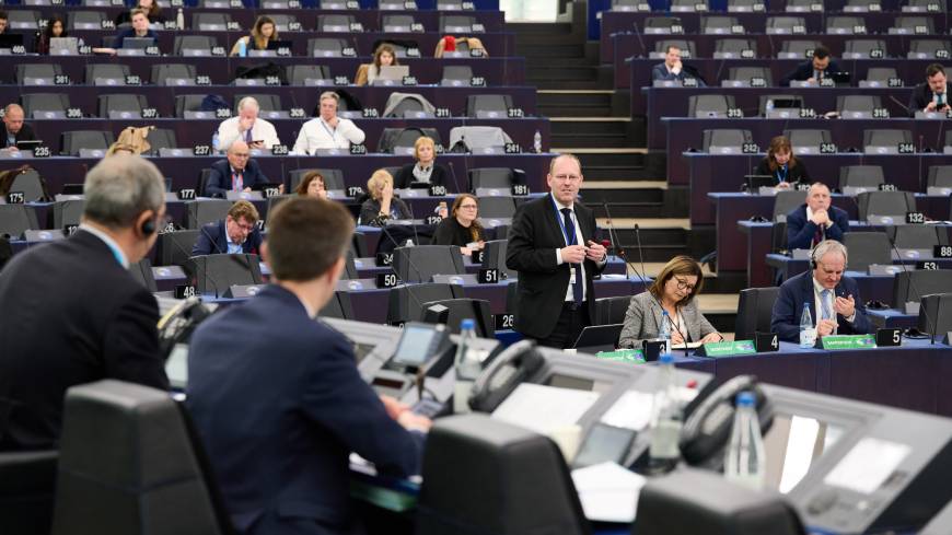 Recommandation du Congrès sur le Sommet de Reykjavik : les pouvoirs locaux et régionaux contribuent à instiller la démocratie et les droits humains au niveau local