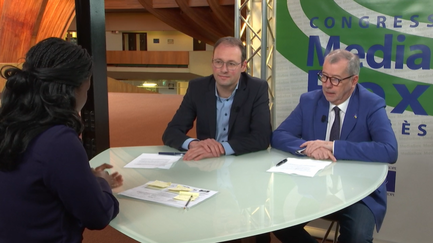 Jean-Paul Bastin et Christian Debève, co-rapporteurs de "Réponses locales et régionales aux catastrophes naturelles et aux risques climatiques : de la préparation aux risques à la résilience"