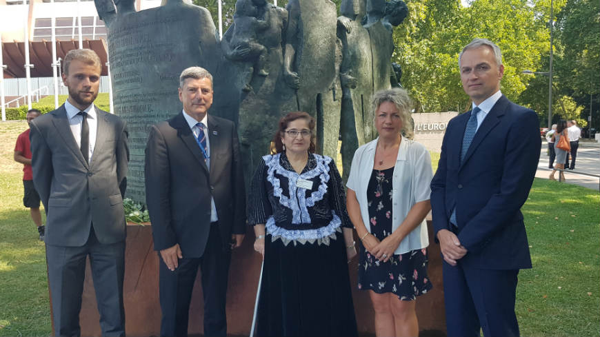 Le Congrès commémore les victimes Roms de l'Holocauste à l'occasion de la Journée européenne de commémoration de l'Holocauste des Roms (2 août)