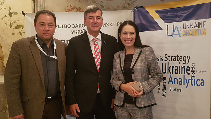 (from left to right) Ambassador Sergiy Korsunsky, Director at the Diplomatic Academy of Ukraine , Andreas Kiefer, Secretary General of the Congress of Local and Regional Authorities, Hanna Shelest, member of the Board at the Foreign Policy Council “Ukrainian Prism”