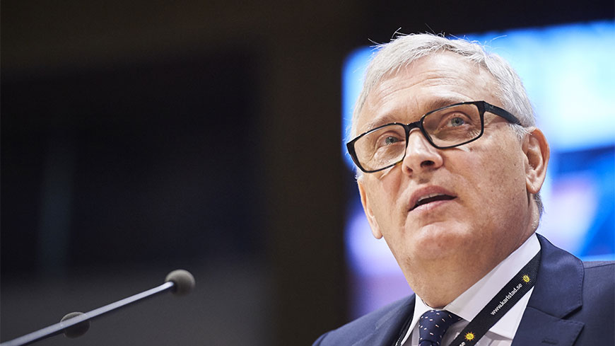 Anders KNAPE : « Tous concernés par les violences faites aux femmes »