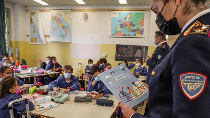 A workshop for students on the theme of online security: with this event the Postal Police participated in the European Day on the Protection of Children against Sexual Exploitation and Sexual Abuse