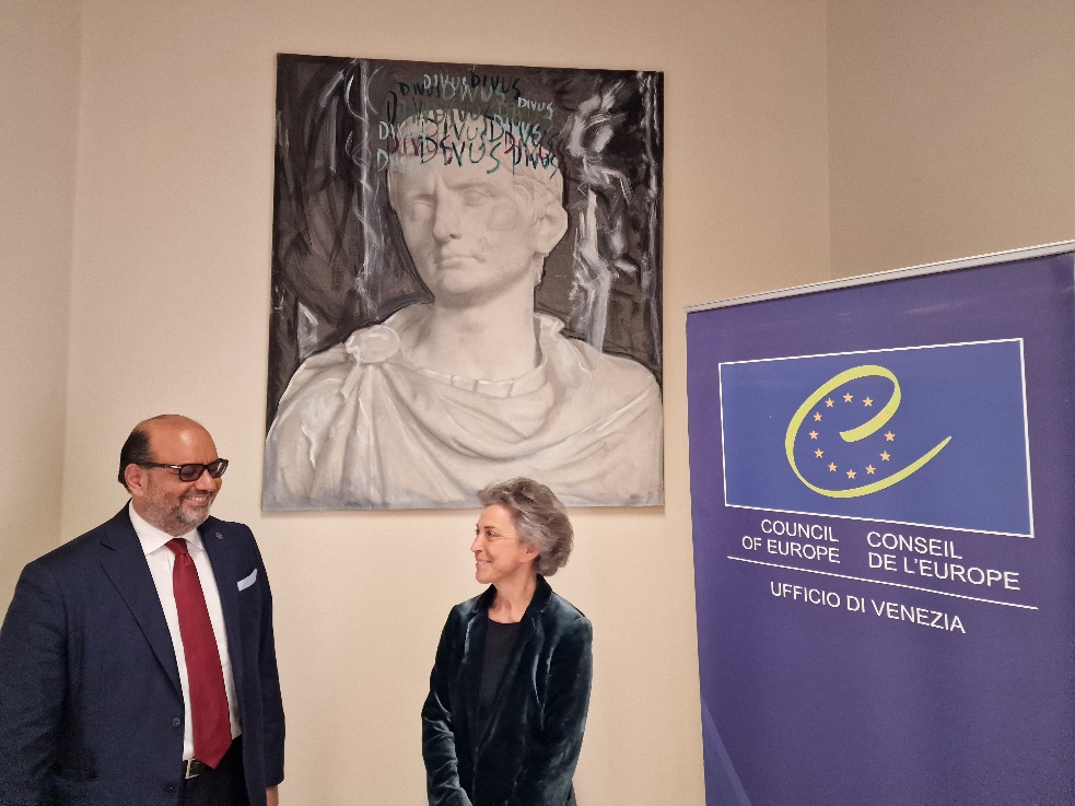 Marisa Settembrini donates Divus to the Council of Europe Venice Office