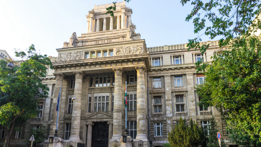 Committee of Ministers urges Hungary to adopt effective remedy for excessively lengthy judicial proceedings