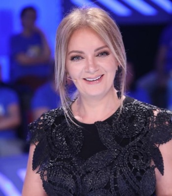 Iris Luarasi