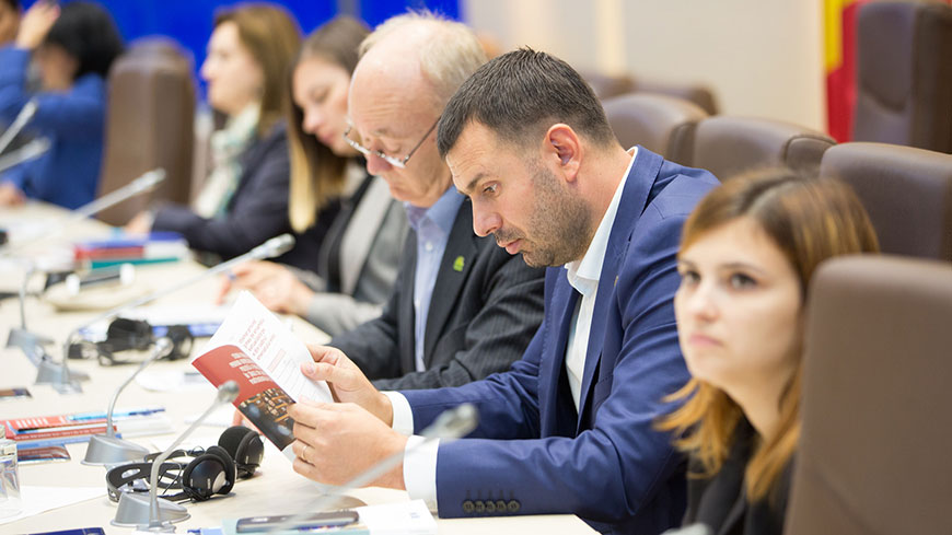© Parlamentul Republicii Moldova