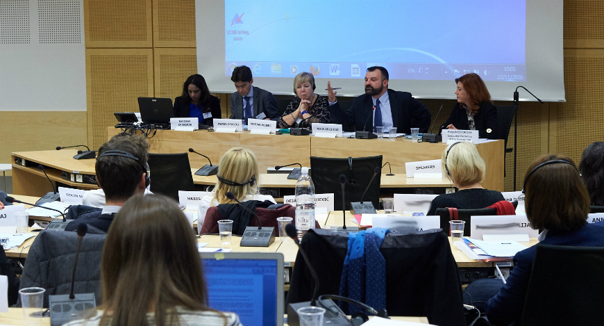 Améliorer l’accès à la justice pour les victimes de la traite : lancement d’un réseau d’avocats et de professionnels du droit