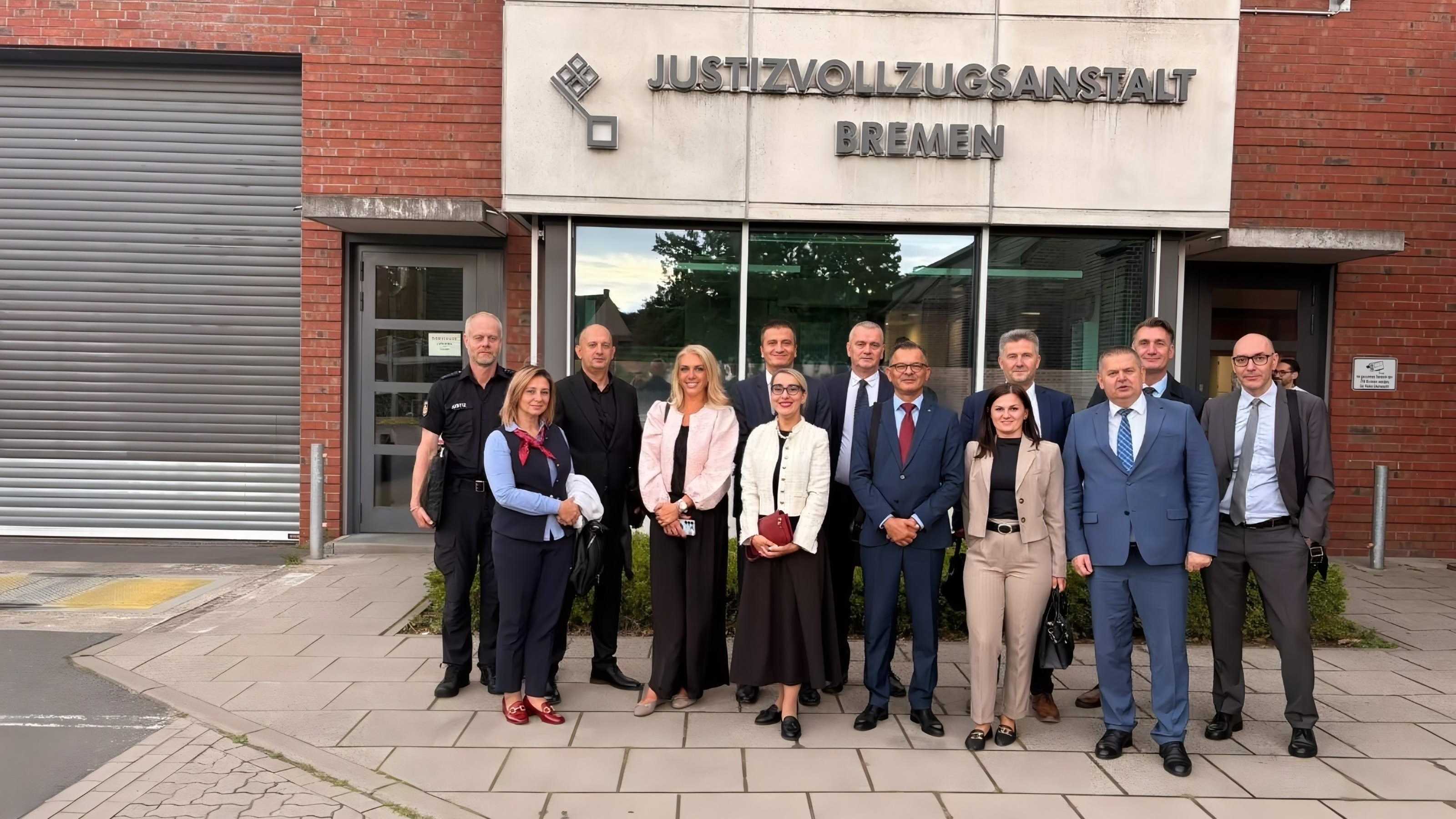 Istraživanje njemačkih dobrih praksi u rehabilitaciji i reintegraciji žena i ranjivih kategorija nasilnih ekstremnih prijestupnika