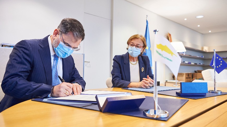 Spyros Attas, Représentant Permanent de Chypre auprès du Conseil de l'Europe and Gabriella Battaini-Dragoni, Deputy Secretary General of the Council of Europe