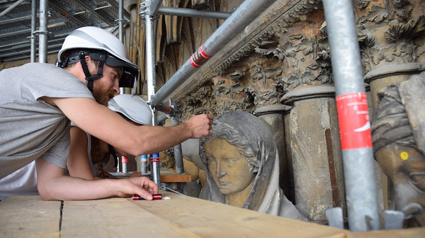Photo credit: Conservation field-school / Reims cathedral © INP