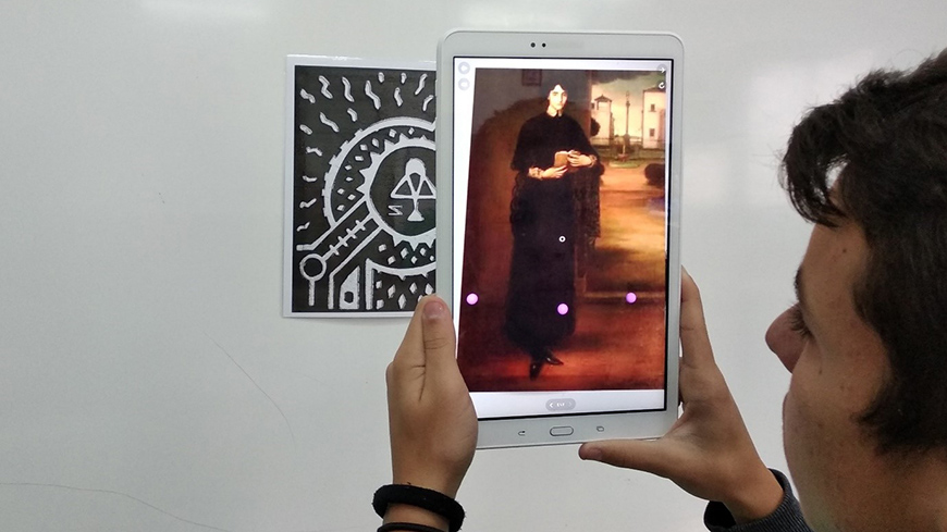 Si nous ne pouvons pas aller au musée en personne, nous le visiterons virtuellement