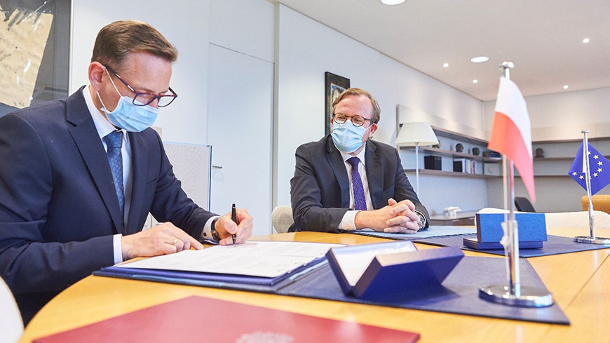 Poland signs the Faro Convention
