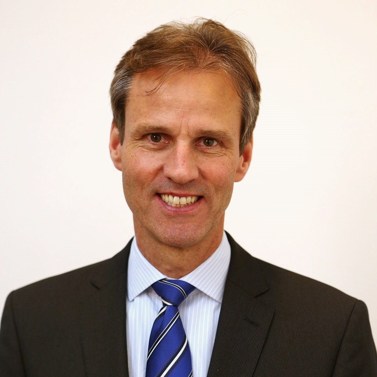 Paul	Bekkers