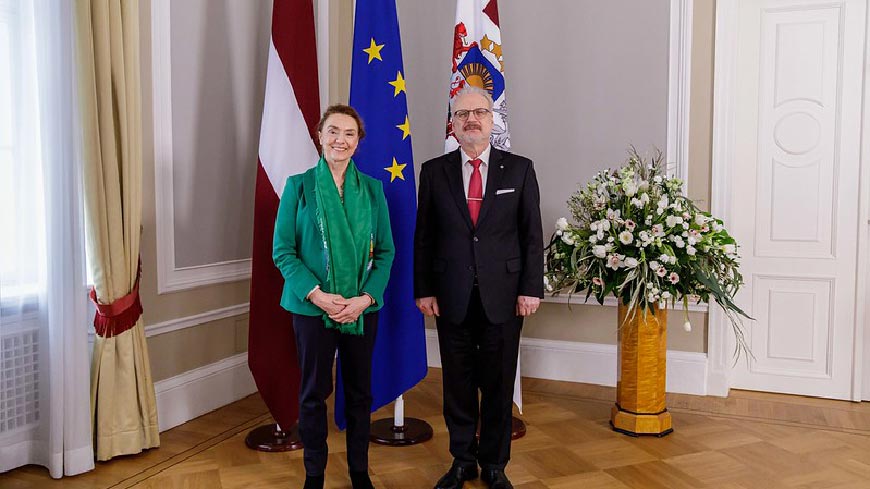 Генеральный секретарь Мария Пейчинович Бурич и президент Латвии Эгилс Левитс
