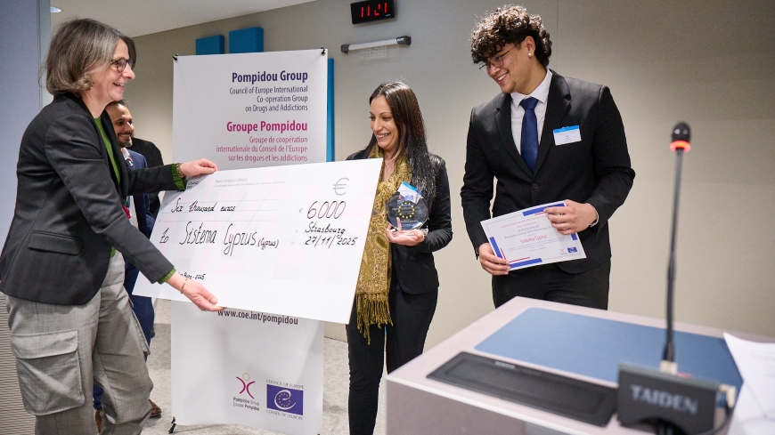 Sistema Cyprus gewinnt zusammen mit Crisscross und Gabinete de Apoio Psicossocial den Preis der Pompidou-Gruppe für Suchtprävention