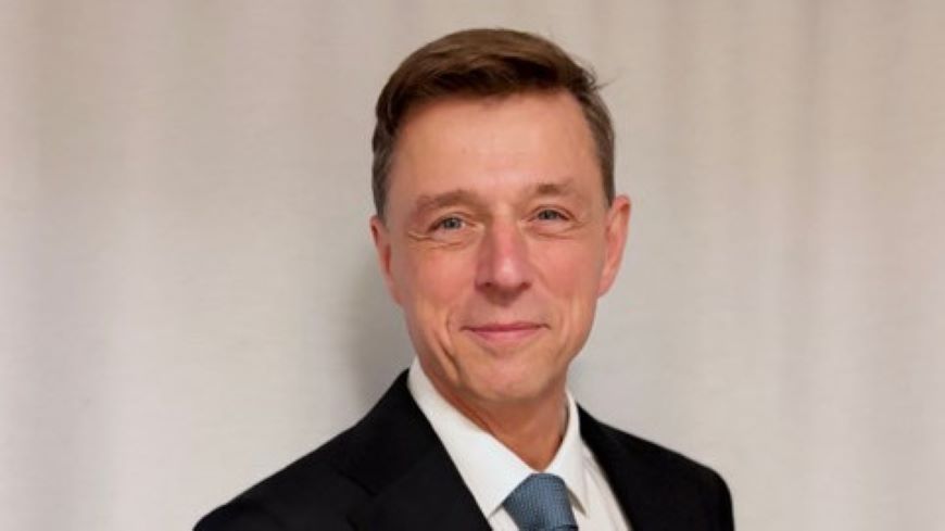Laurent Ledoux, who, among other achievements, led the business-process reengineering that reshaped the working of a body of 3,000 civil servants in Belgium