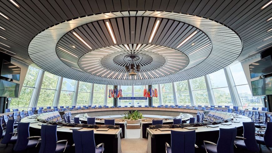 The Committee of Ministers of the Council of Europe holds its meetings in Strasbourg.