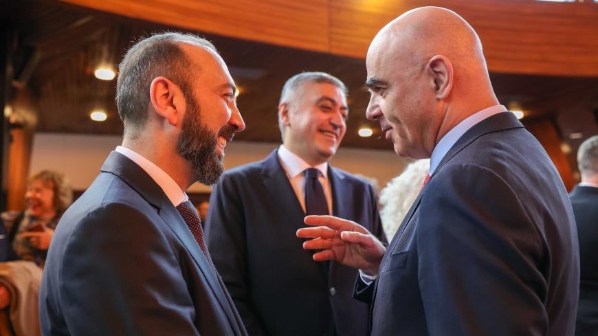 Rinnovare l'impegno assunto dall'Armenia 25 anni fa a favore della democrazia e dei diritti umani