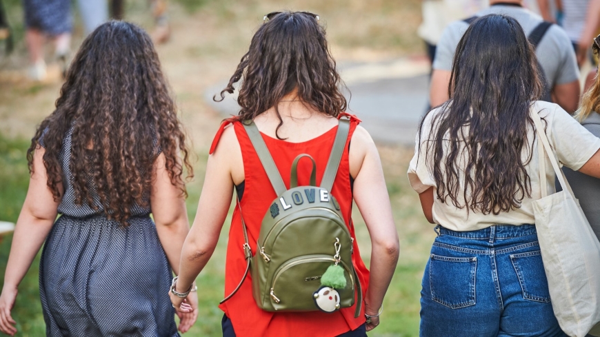 Réguler les plateformes, pas les enfants