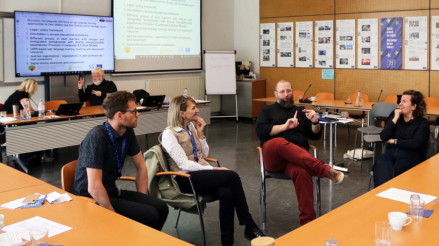 Un atelier à Graz ouvre des opportunités éducatives pour les langues des signes en Europe