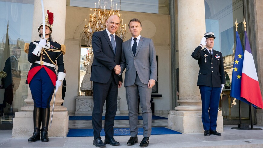 Alain Berset meeting Emmanuel Macron at the Élysée Palace in Paris