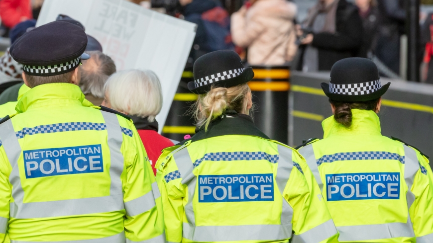 Progrès accomplis dans les réformes anticorruption au sein du gouvernement central et de la police au Royaume-Uni