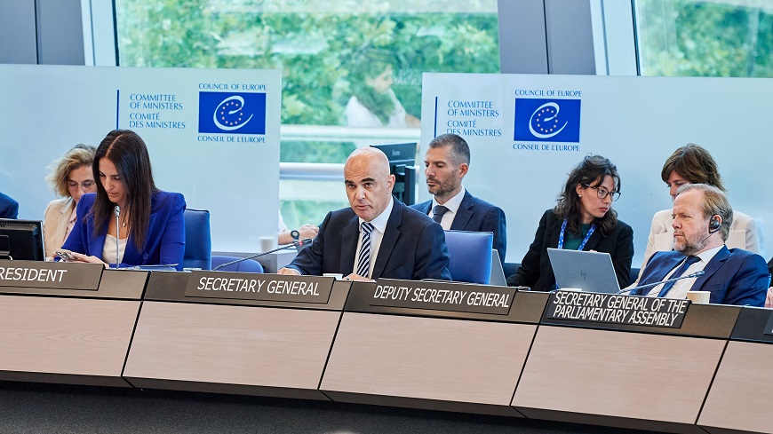 L'ordre européen et mondial directement remis en cause par la force